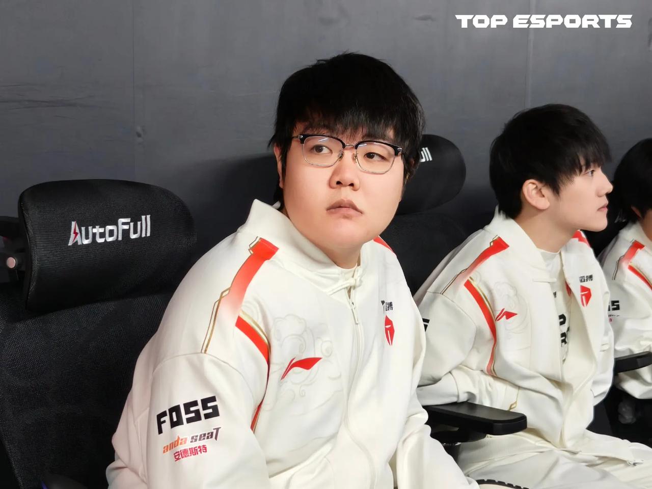 TES翻盘PSG,Jankos单局斩获MVP焦点之战淘汰赛,技惊四座 TES翻盘PSG,Jankos单局斩获MVP焦点之战淘汰赛,技惊四座