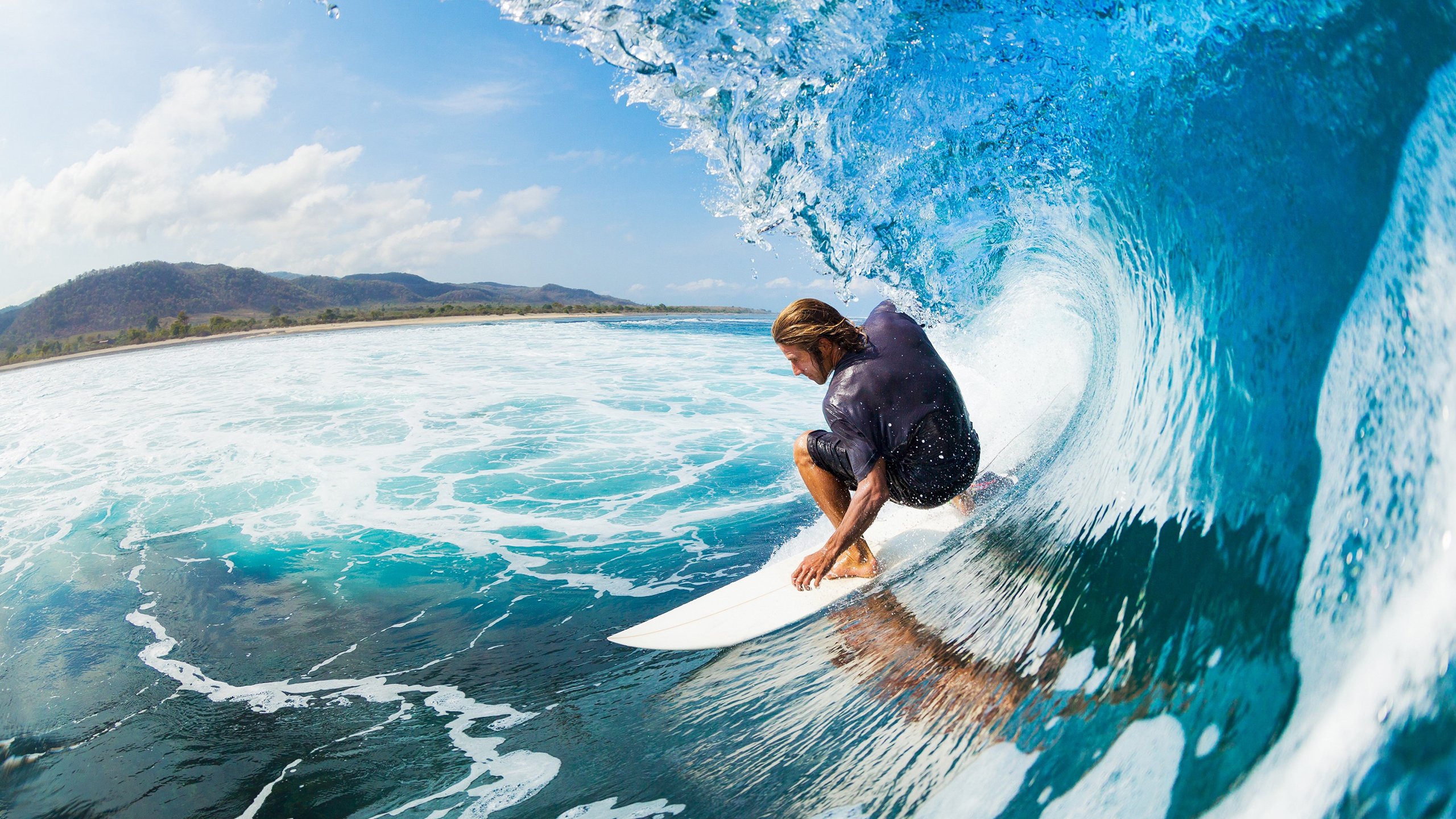 开云官网-绝境狂飙，深圳队死地求生逆袭雄鹿，乔治在F1街道赛上演赛道接管艺术