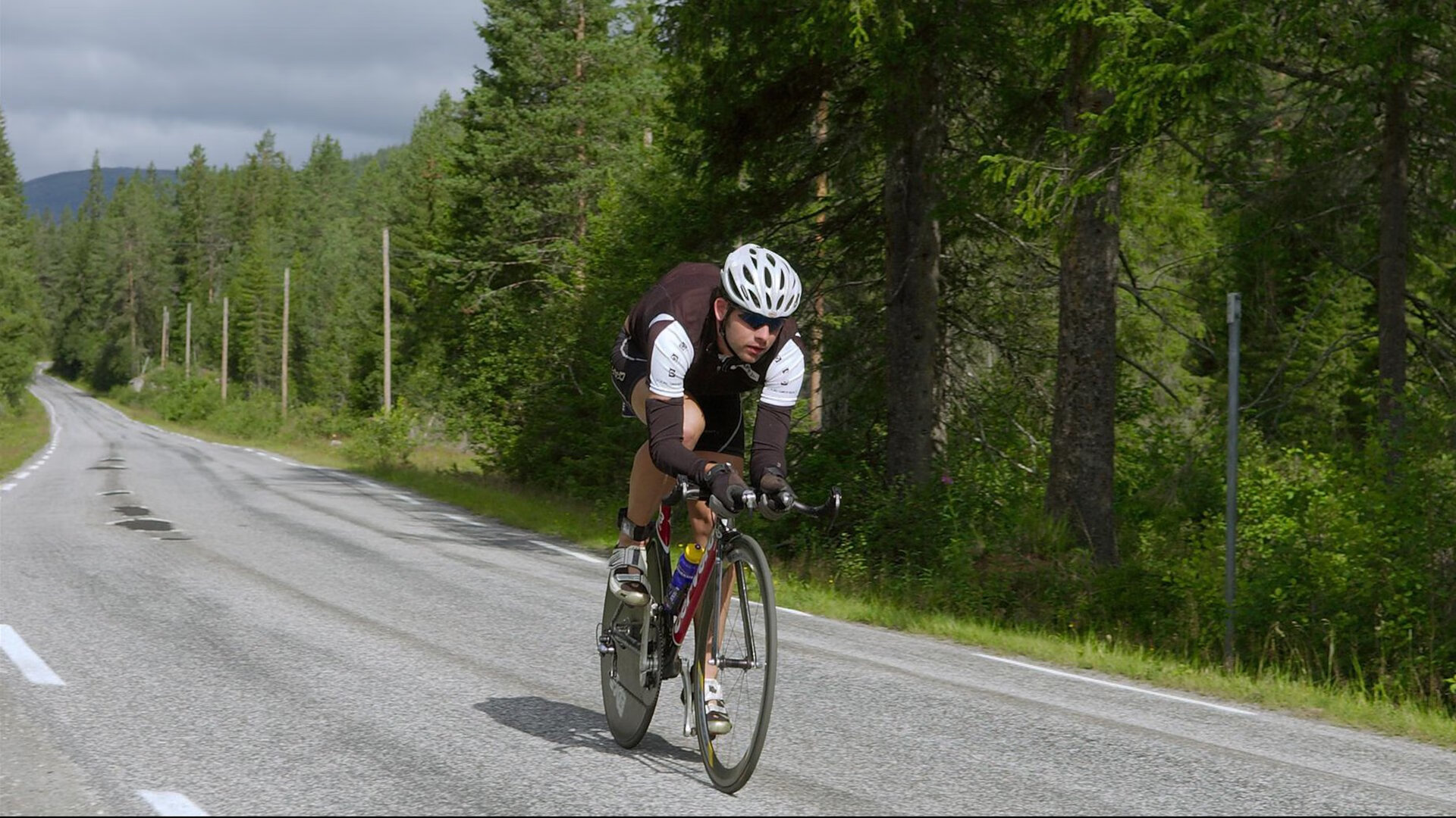 开云-莫兰特持续制造杀伤，猛龙客场力克广厦，自媒体深度解析赛场风云